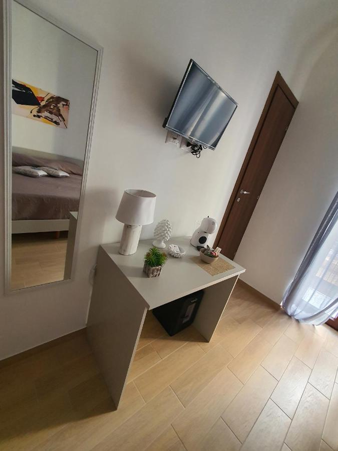 La Casa Di Serafina Santo Stefano di Camastra Exteriör bild